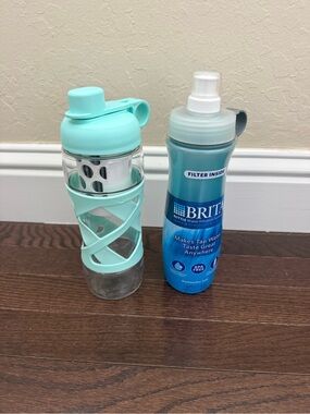 Brita Blue and Mint Green Filtered Water Bottles Duo